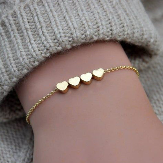 Pulsera de corazón con cadena fina